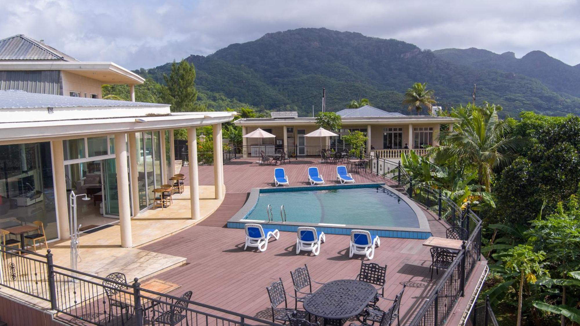 Amanda Villa - Best Value Mountain Top Inn Au Cap Exterior foto