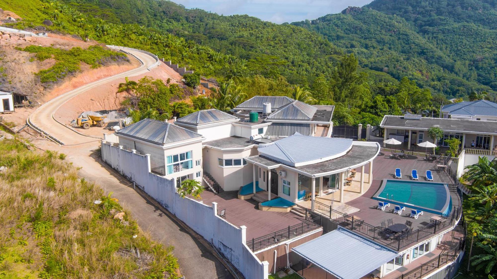 Amanda Villa - Best Value Mountain Top Inn Au Cap Exterior foto